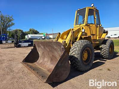 1974 Caterpillar 930 Wheel Loader