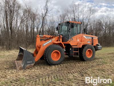 2016 Doosan DL220-5 Wheel Loader