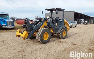 John Deere 204L Compact Wheel Loader