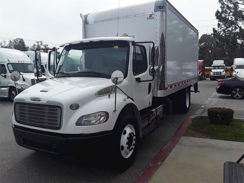 2014 Freightliner M2 106 Box Truck 250HP, Automatic For Sale, 175,886