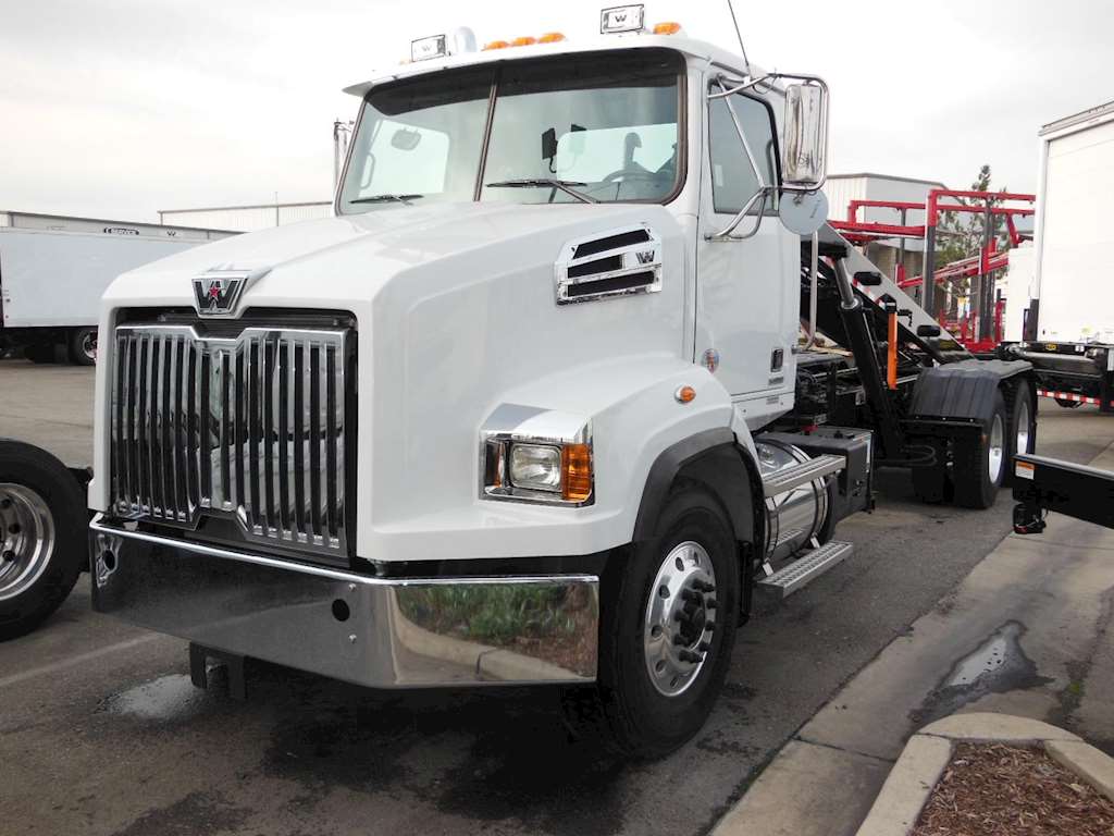 2016 Western Star 4700SB RollOff Truck For Sale Whittier/Fontana/San
