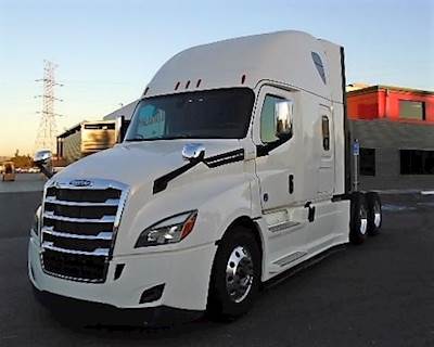 Freightliner Trucks For Sale >> 2020 Freightliner Cascadia 126 Sleeper Semi Truck For Sale Freightliner Trucks For Sale >> 2020 Freightliner Cascadia 126 Sleeper Semi Truck For Sale
