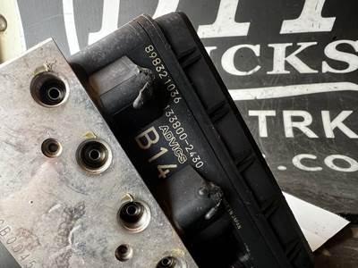 Isuzu NRR ABS Control Module