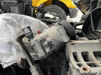 GMC T7 A/C Compressor