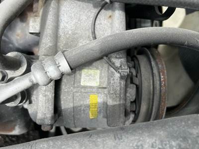 Isuzu 4HK1TC A/C Compressor for a GMC W4500