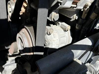 Kenworth T800 A/C Compressor