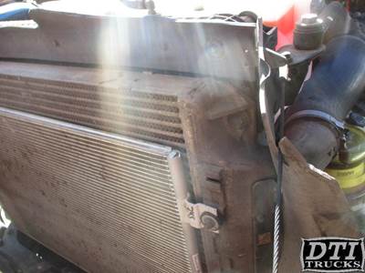 Freightliner Cascadia A/C Condenser