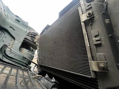 Freightliner Cascadia A/C Condenser