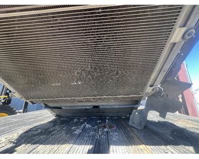 Freightliner Columbia A/C Condenser