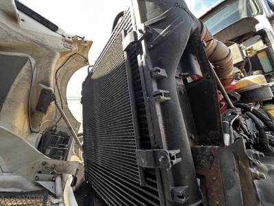 Kenworth T680 A/C Condenser