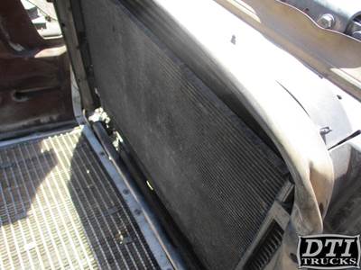 Kenworth T800 A/C Condenser