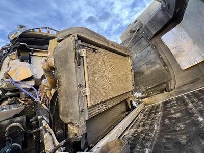 Mack Pinnacle CXU612 A/C Condenser for a Mack CXU612