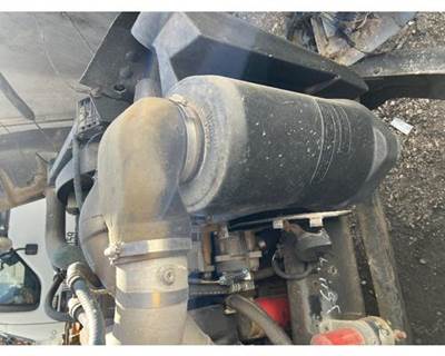 Freightliner FL70 Air Cleaner / Air Filter Housing