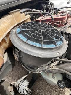 Freightliner M2 106 Air Cleaner / Air Filter Housing