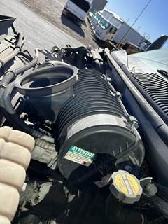 GMC C5500 Air Cleaner / Air Filter Housing