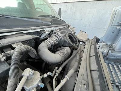 GMC C5500 Air Cleaner / Air Filter Housing