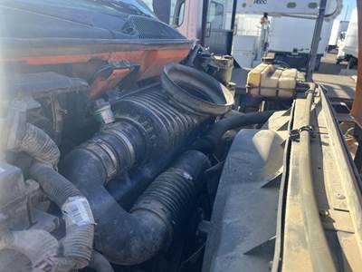 GMC C6500 Air Cleaner / Air Filter Housing