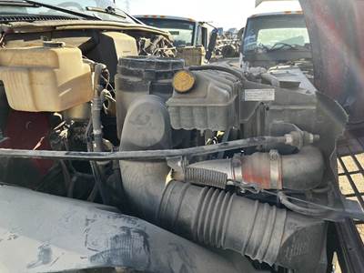 GMC C6500 Air Cleaner / Air Filter Housing