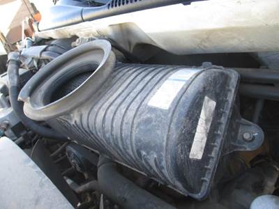 GMC C7500 Air Cleaner / Air Filter Housing