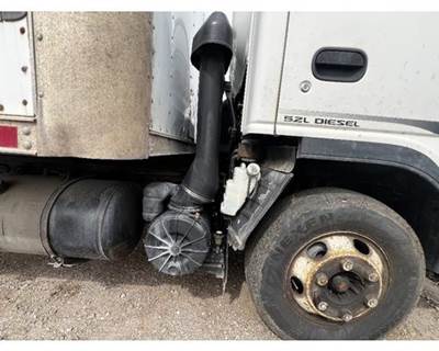 GMC W4500 Air Cleaner / Air Filter Housing