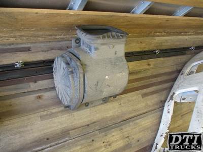 Hino 268 Air Cleaner / Air Filter Housing