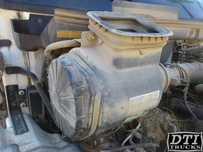 Hino 268 Air Cleaner / Air Filter Housing