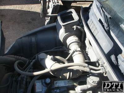 Hino 268 Air Cleaner / Air Filter Housing