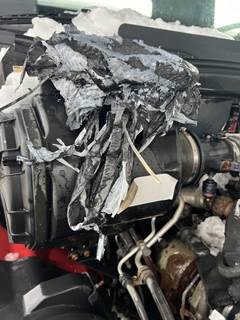 Hino 268 Air Cleaner / Air Filter Housing