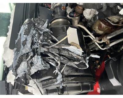 Hino 268 Air Cleaner / Air Filter Housing