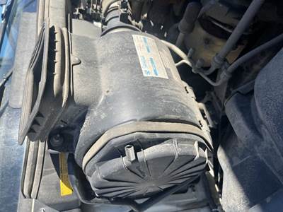 Hino 338 Air Cleaner / Air Filter Housing