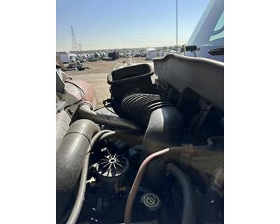 International 4200 Air Cleaner / Air Filter Housing
