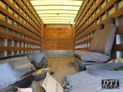 International 4300 Air Cleaner / Air Filter Housing