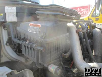 International 4300 Air Cleaner / Air Filter Housing