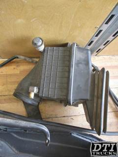 International 4300 Air Cleaner / Air Filter Housing