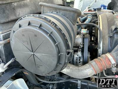 International 4300 Air Cleaner / Air Filter Housing