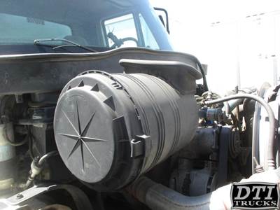 International 4300 Air Cleaner / Air Filter Housing