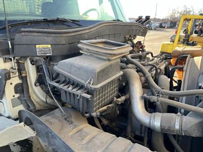 International 4300 Air Cleaner / Air Filter Housing