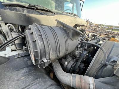 International 4300 Air Cleaner / Air Filter Housing