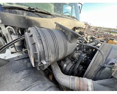 International 4300 Air Cleaner / Air Filter Housing