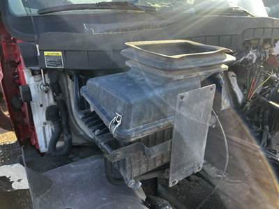 International 4400 Air Cleaner / Air Filter Housing