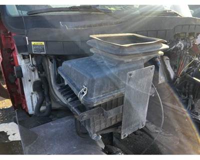 International 4400 Air Cleaner / Air Filter Housing