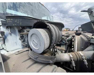 International 4400 Air Cleaner / Air Filter Housing