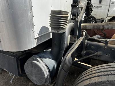 Isuzu FTR Air Cleaner / Air Filter Housing