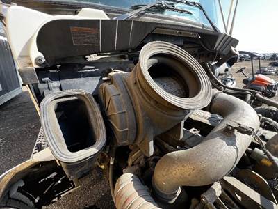 Kenworth T270 Air Cleaner / Air Filter Housing