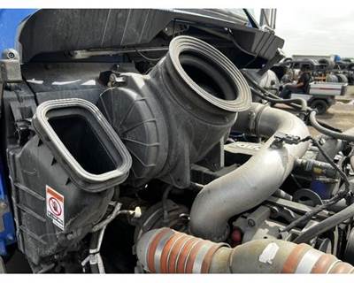 Kenworth T270 Air Cleaner / Air Filter Housing