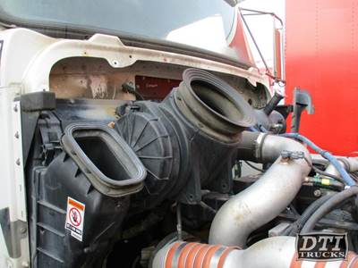 Kenworth T370 Air Cleaner / Air Filter Housing