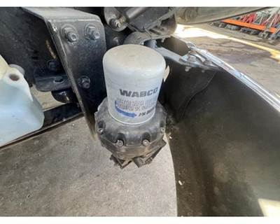 Freightliner M2 106 Air Dryer