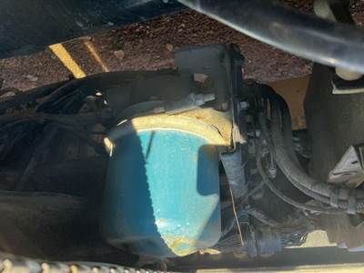 Mack Pinnacle CXU612 Air Dryer for a Mack CXU612