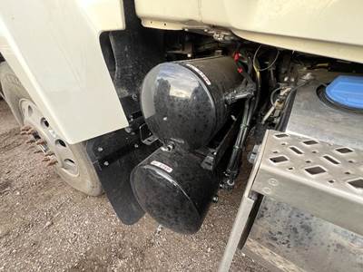 Mack Pinnacle CXU612 Air Dryer for a Mack CXU612