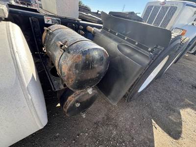 Freightliner Cascadia Air Tank